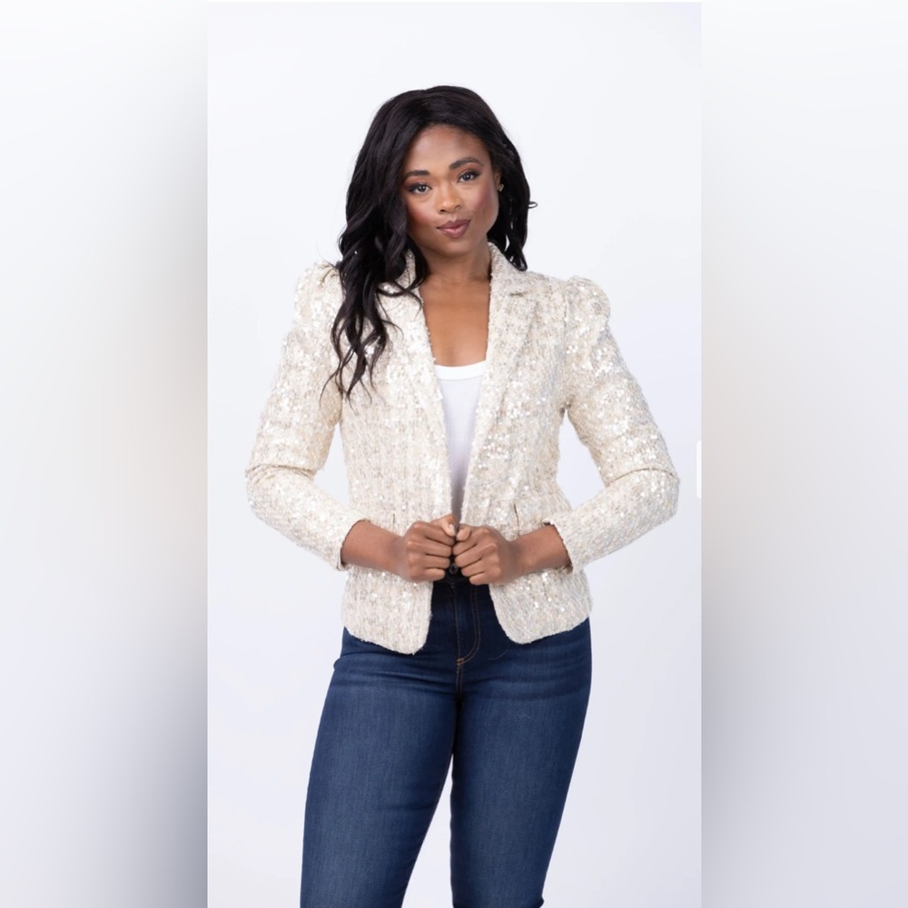 Size L gorgeous Jensen gold sequin blazer from Love Token